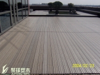 上海某私家別墅屋頂塑木露臺